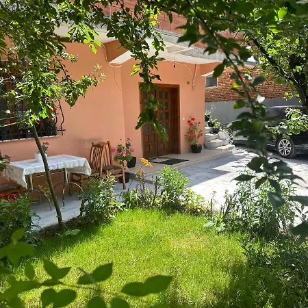 Guri Guest House Pogradec Exterior foto