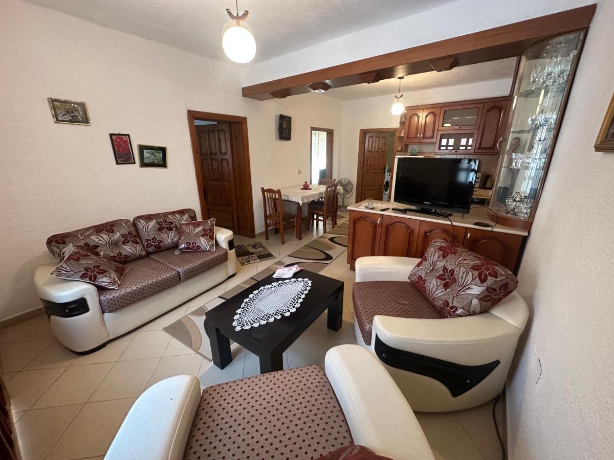 Guri Ferienhaus Pogradec